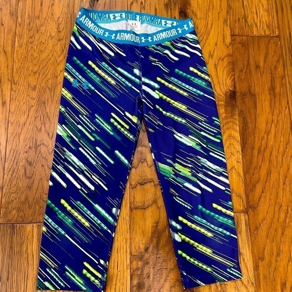 Under Armour Youth Medium Capri Length Activewear Pants - Picture 1 of 3